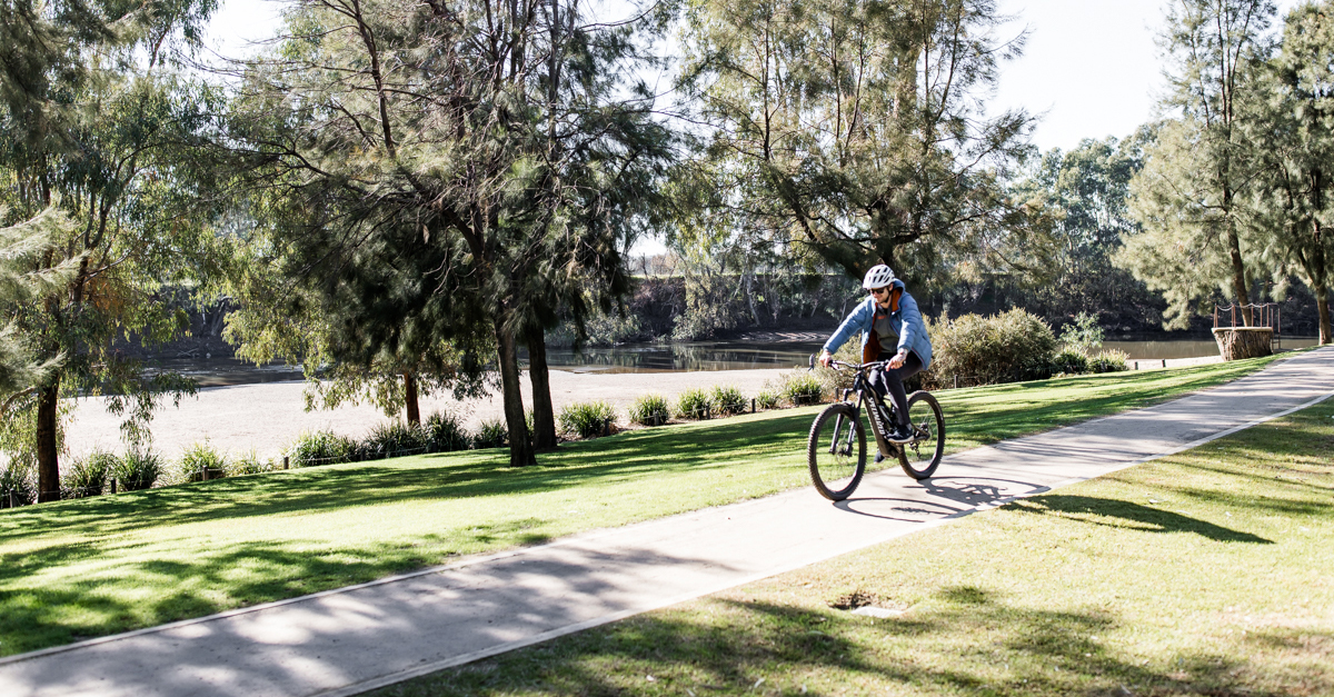 Cycling at Wagga Beach