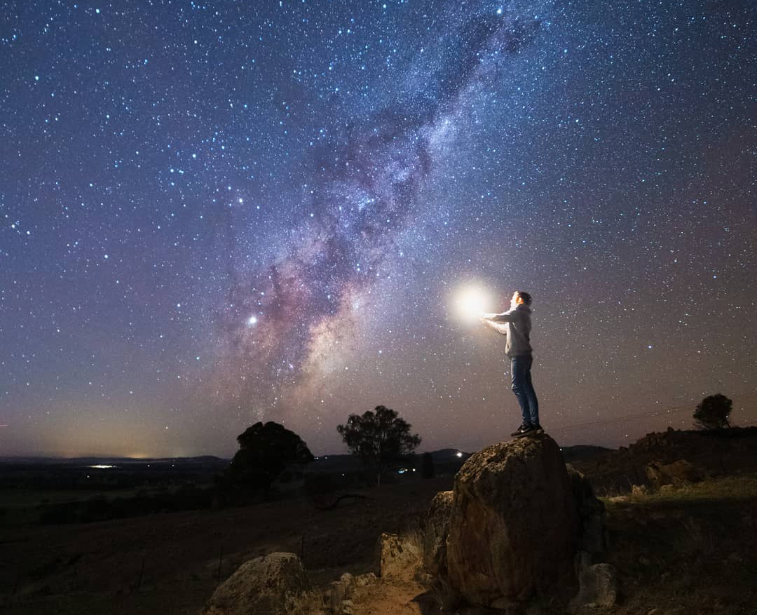 Wagga Wagga night sky with stars and the Milky Way